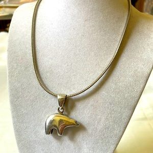 Sterling silver 925 Navajo walking Bear pendant fetish & Italian omega necklace